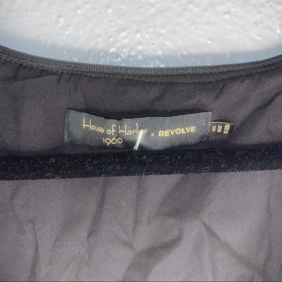 House of Harlow 1960 x Revolve Suri Sequin Wrap V-Neck Ruffle Sleeve Cropped Top - Picture 8 of 10